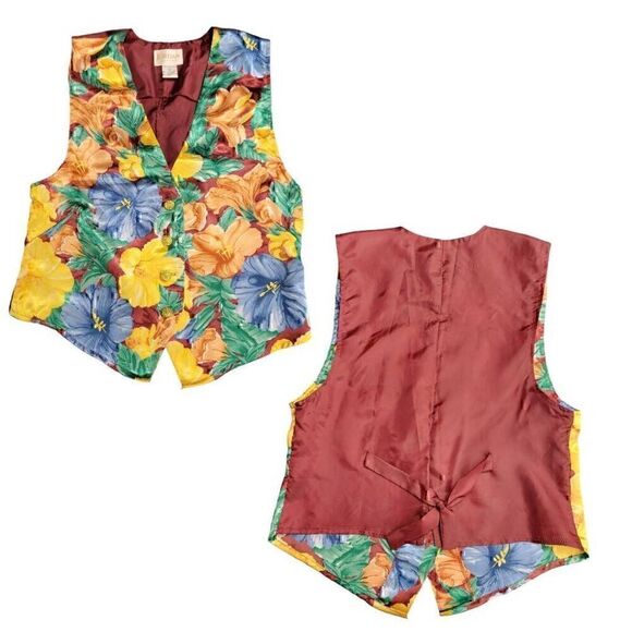 Bundle of Wardrobe Builder 3 Pencil Short Skirts & 2 Blouses - Picture 7 of 15